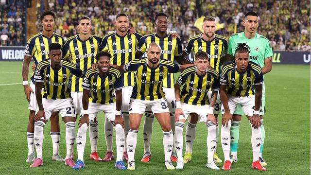 Fenerbahçe Sofyan Amrabat'ın İspanya Ligi ekiplerinden Real Betis'e transfer olduğunu duyurdu!