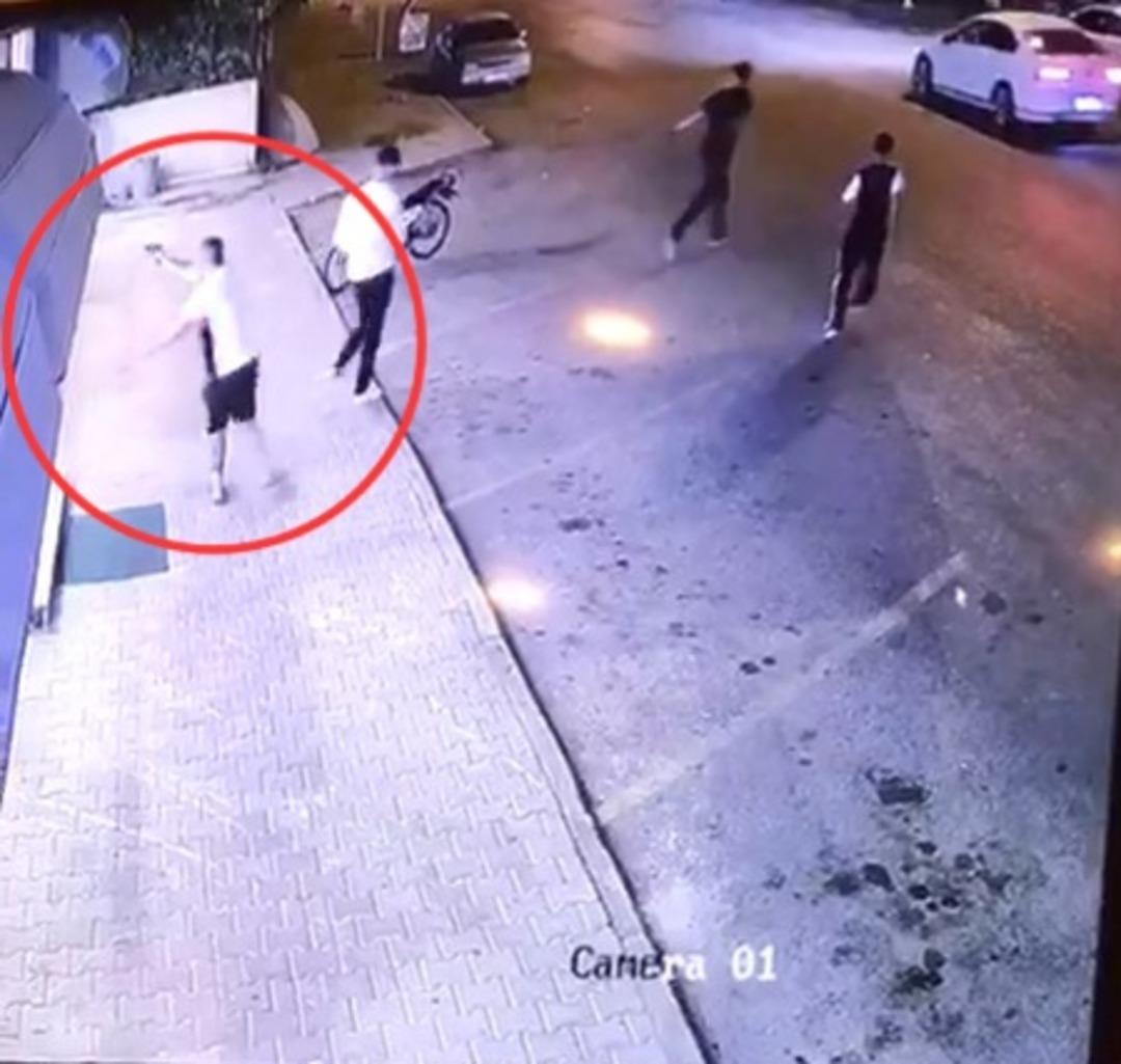 Adana da korku dolu anlar: Gündüz vakti kafeyi kurşunladılar! Sebebi pes dedirtti 3