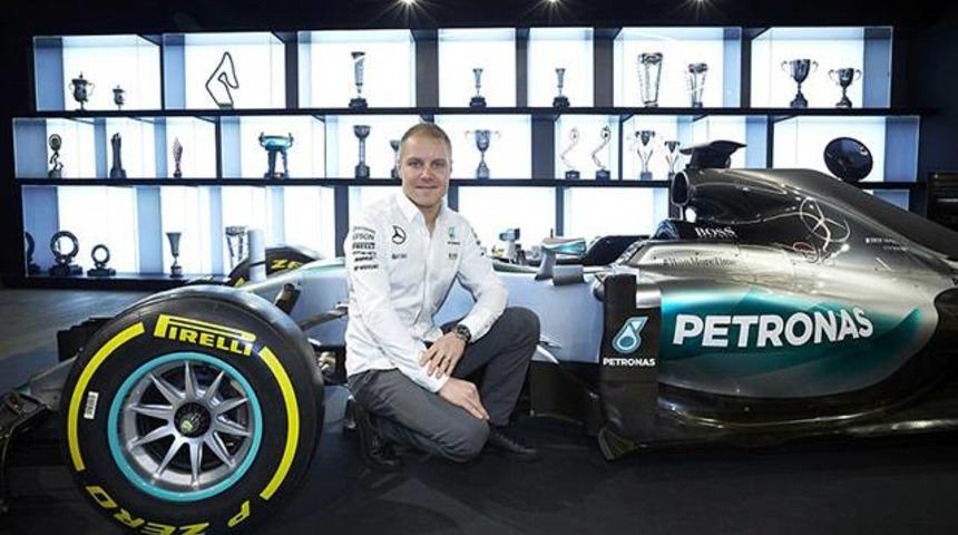 Mercedes Valtteri Bottas'ın s&ouml;zleşmesini 1 yıl uzattı