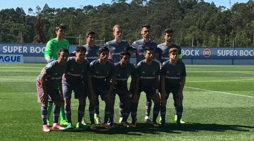 UEFA Gen&ccedil;lik Ligi'nde Beşiktaş, Porto'ya 5-1 mağlup oldu