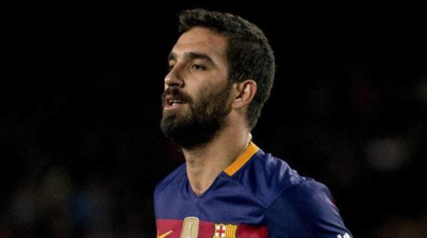 Barcelona Arda Turan ile ilgili kararı verdi