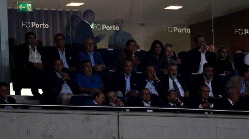 Beşiktaşlı y&ouml;neticiden Fenerbah&ccedil;e ve Galatasaray'a sert s&ouml;zler