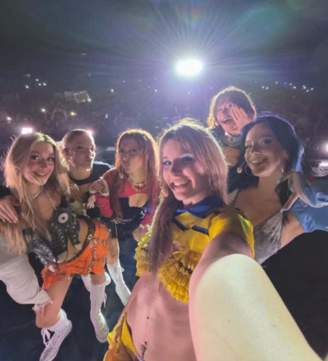 Manifest konserine veto kararı: Belediyenin onayından geçemedi! Sosyal medyada kıyafet tartışması 2