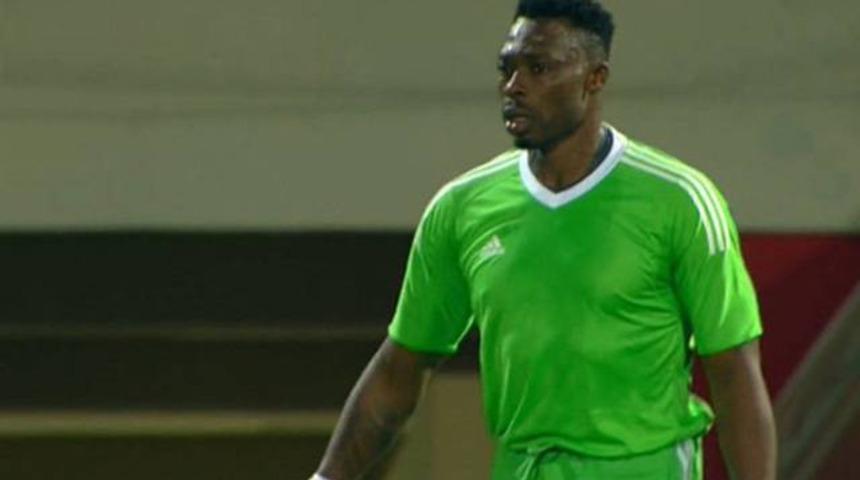 Fanerbah&ccedil;e Alanyaspor ma&ccedil;ına Kameni logosuz formayla &ccedil;ıktı