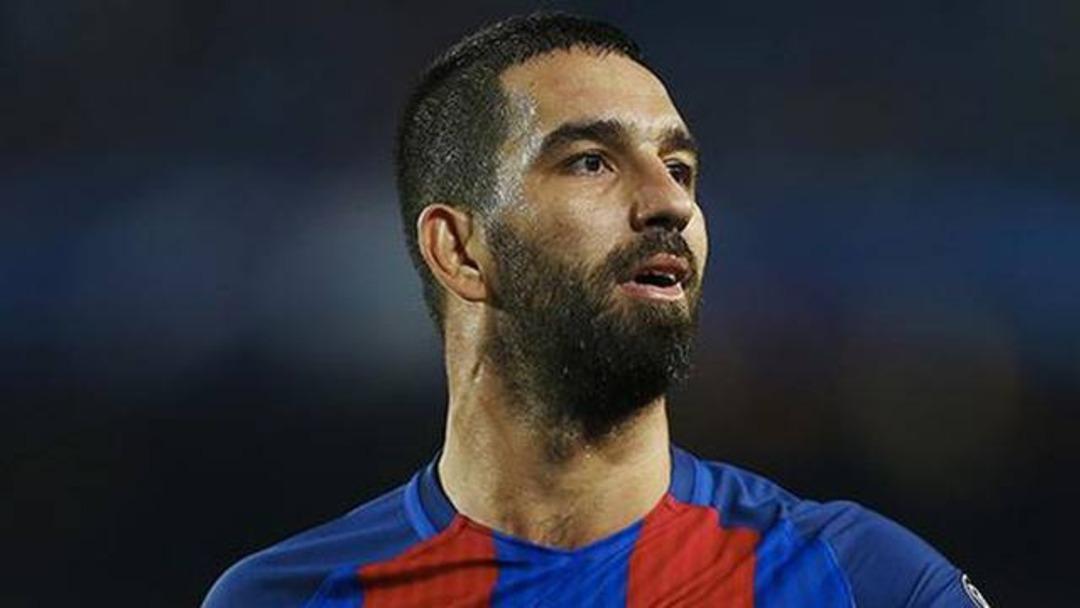 Arda Turan'a &ccedil;irkin hareket