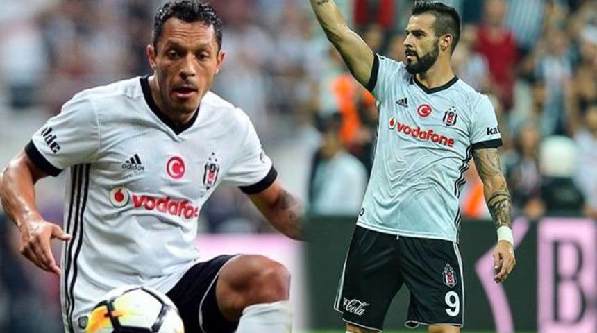 Beşiktaş'tan Adriano ve Negredo a&ccedil;ıklaması