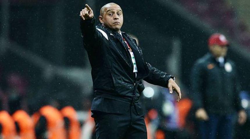 Antalyaspor Roberto Carlos'a teklif g&ouml;t&uuml;rd&uuml;