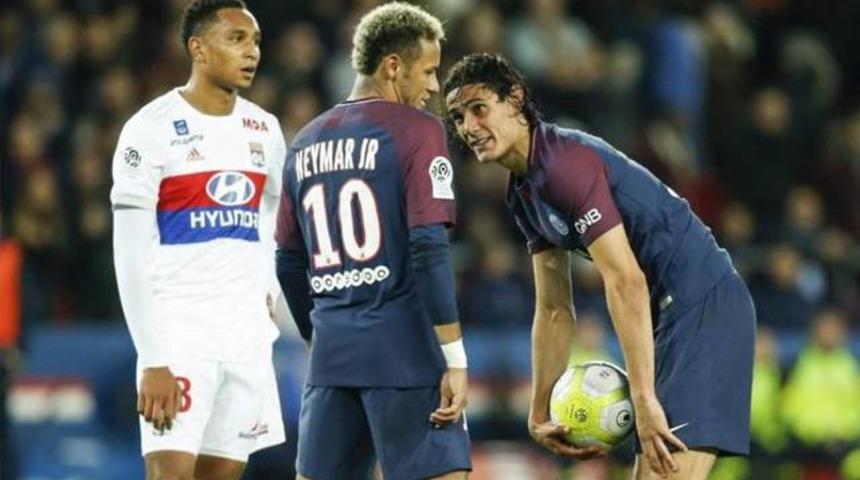 PSG Neymar ve Cavani'ye ceza verecek
