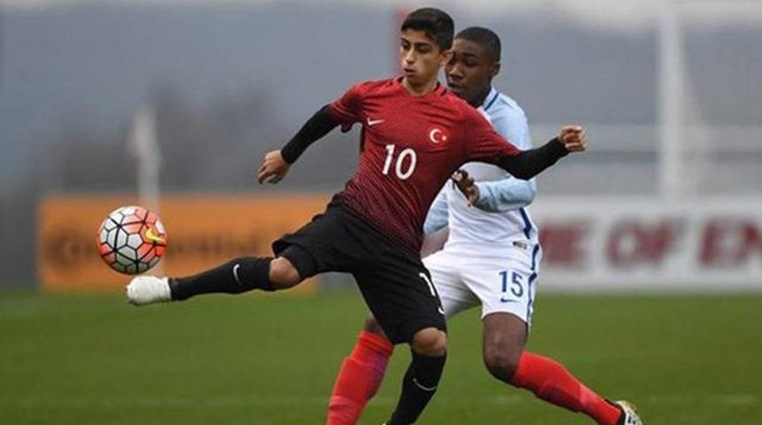 Galatasaray Valencia'dan Ferhat &Ccedil;oğalan ile ilgileniyor