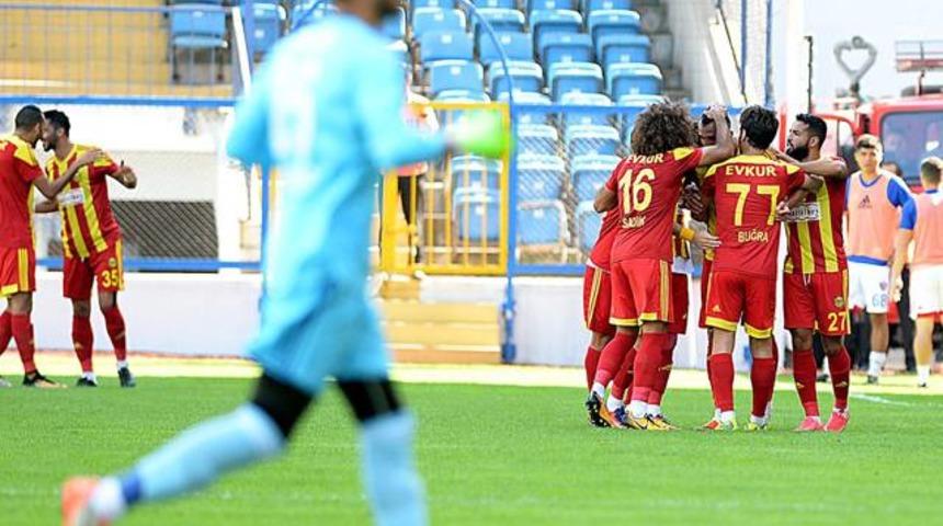 Karab&uuml;kspor 2 - 4 Yeni Malatyaspor