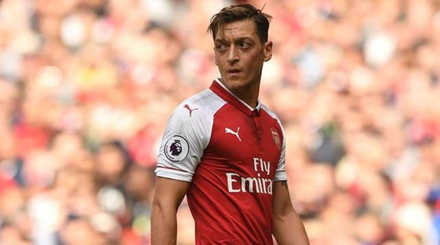 Mesut &Ouml;zil Manchester United'a gitmek istiyor
