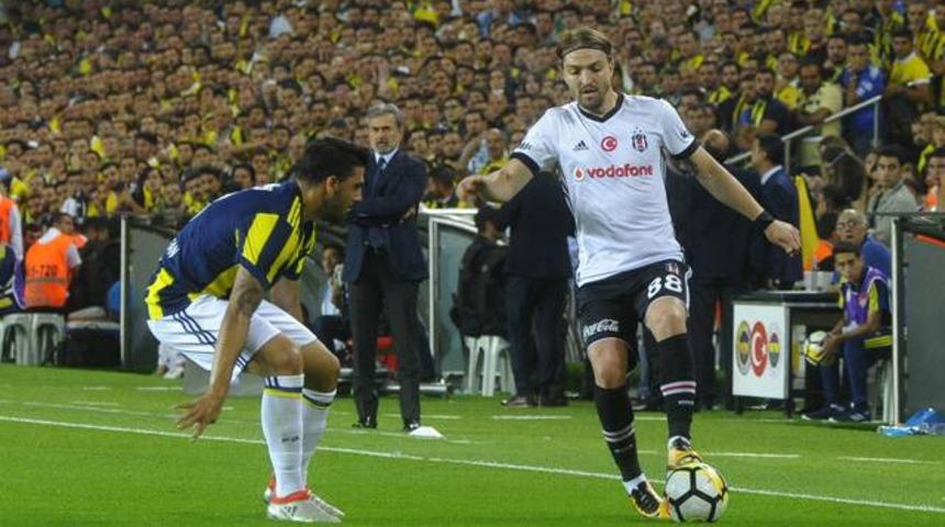 Fenerbah&ccedil;e'deki Caner Erkin ger&ccedil;eği ortaya &ccedil;ıktı
