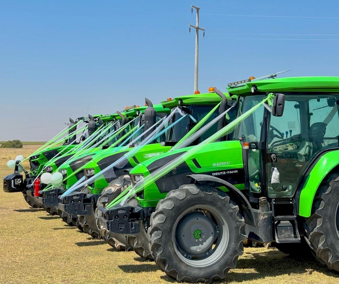 Düğün konvoyunu gören şaştı kaldı! Seçtikleri gelin arabası gündem oldu 1