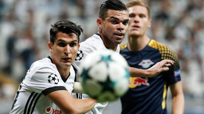 Beşiktaş'ta Necip Uysal ma&ccedil;tan sonra fenalaştı