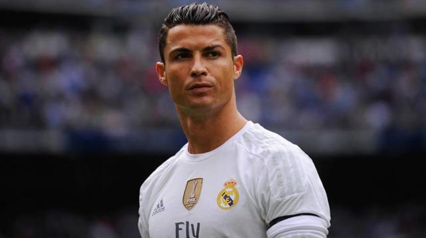 Ronaldo'dan Real Madrid y&ouml;netimine rest!