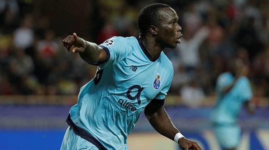 Vincent Aboubakar Beşiktaş'a geri d&ouml;n&uuml;yor