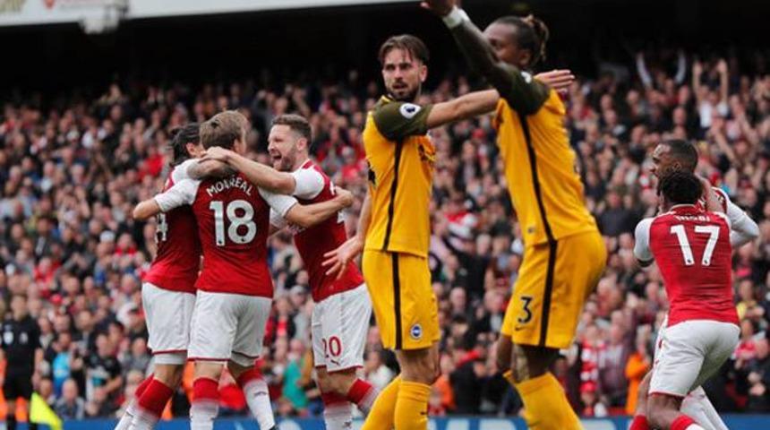 Arsenal 2 - 0 Brighton & Hove Albion