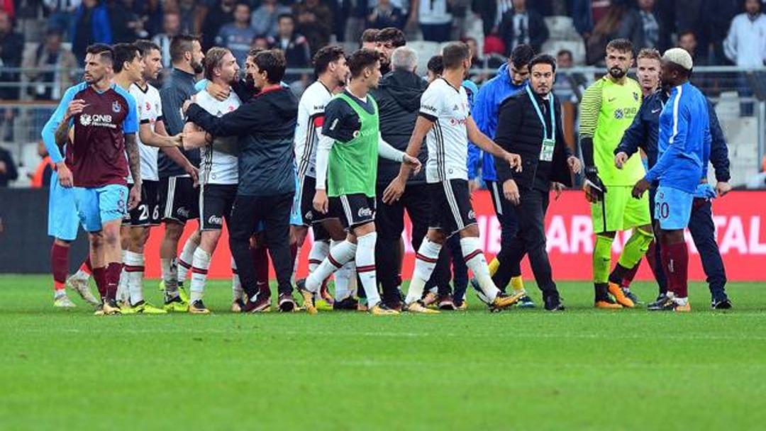 Beşiktaş-Trabzonspor ma&ccedil;ı sonrası ortalık karıştı!