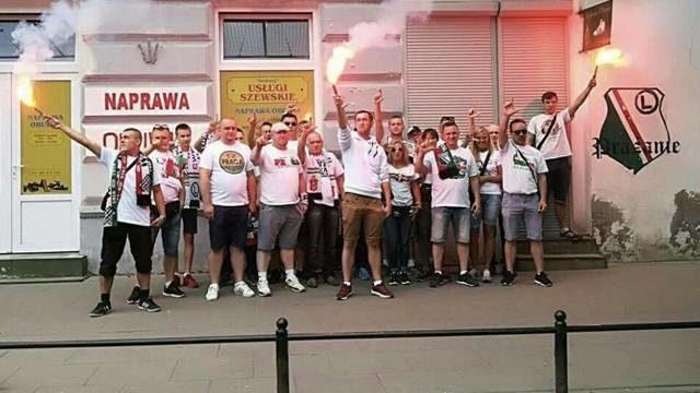 Futbolcuları otoparkta 10 dakika boyunca dövdüler!