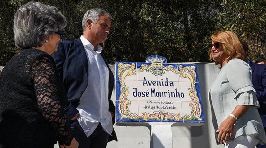 Mourinho'nun ismi, Portekiz'de bir caddeye verildi