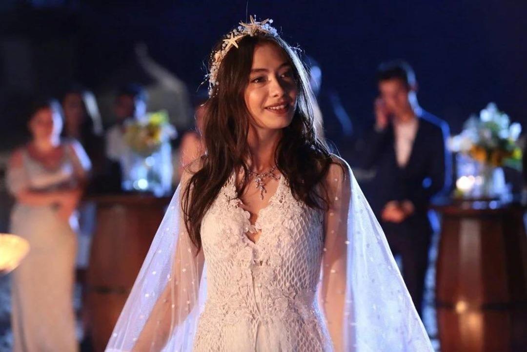 Türk dizilerinde bu zamana kadarki gördüğümüz en güzel gelinlikler 1