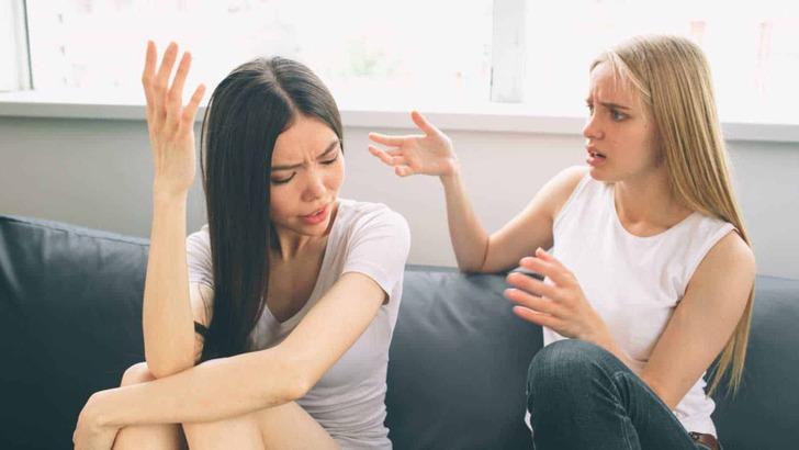 Ailenle/ev arkadaşlarınla yaşadığın küçük sorunlar genelde nasıl çözülür?