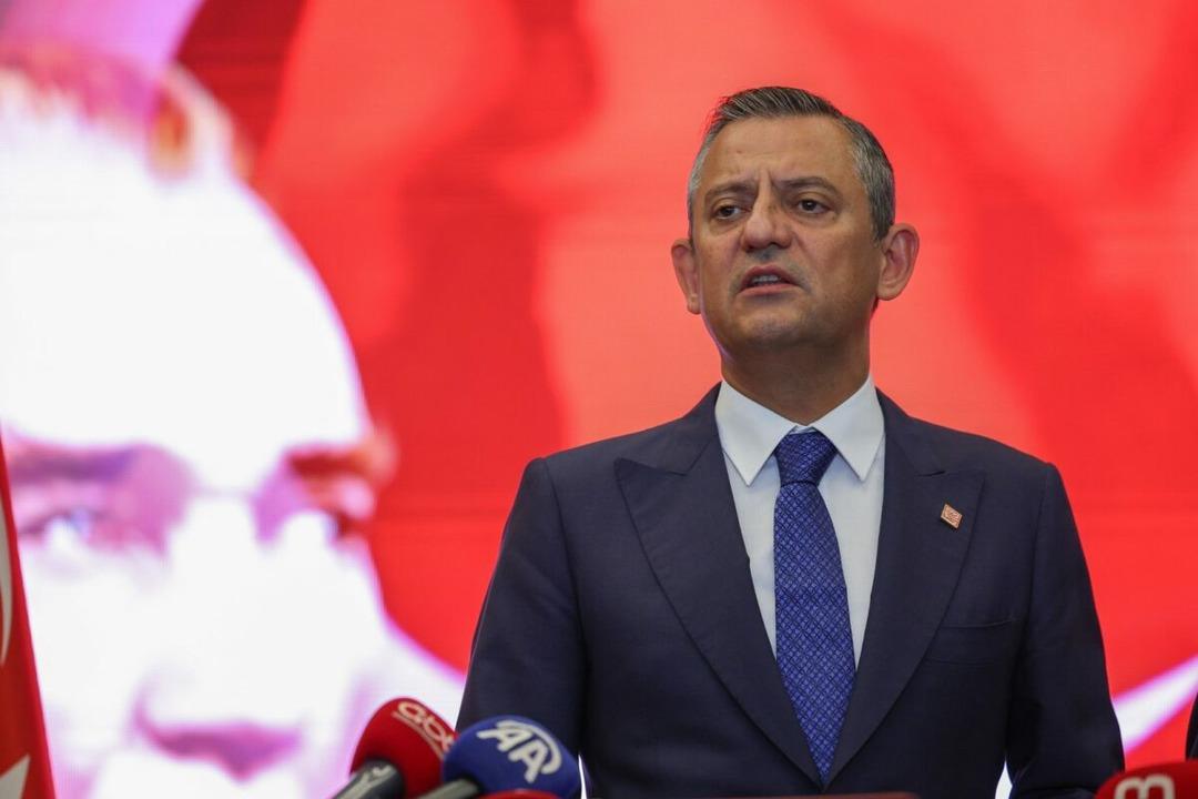Özgür Özel "Başkanlığı bırakayım, İmamoğlu aday olmasın..." diyerek açıkladı: 2 Kasım ı işaret etti 2
