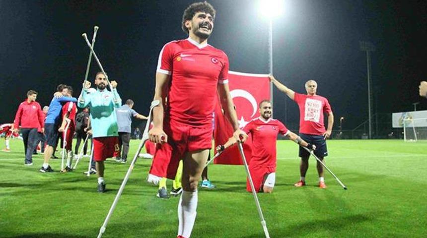 T&uuml;rkiye Ampute Futbol Milli Takımı Avrupa Şampiyonası'nda yarı finale &ccedil;ıktı