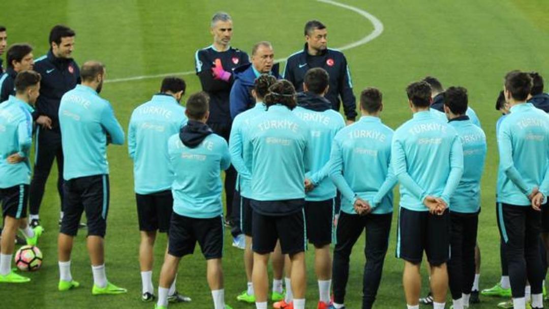 Mehmet Demirkol'dan A Milli Takım s&ouml;zleri