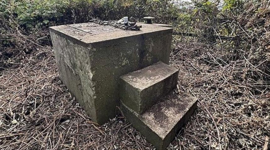 Beton blok satışa çıkarıldı! Ev arayanlar görünce şaşkına uğradı! Altından bakın ne çıktı! 