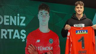 Trabzonspor Galatasaray'a gönderdiği Uğurcan Çakır'ın yerini Konyaspor'un file bekçisi Deniz Ertaş ile doldurdu! Resmi açıklama geldi...