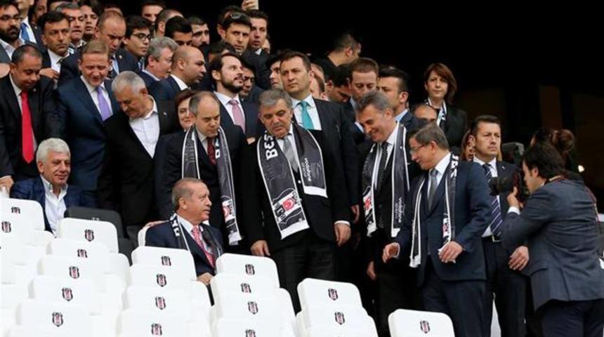 Cumhurbaşkanı Erdoğan: 'Beşiktaş'ın mı saha ya?'
