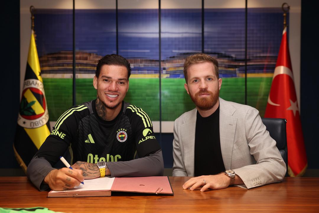 Ederson formayı giydi pozunu verdi! İşte Fenerbahçe de giyeceği forma numarası 2