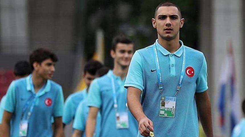 Beşiktaş'a 17'lik yetenek: Ahmet Kutucu