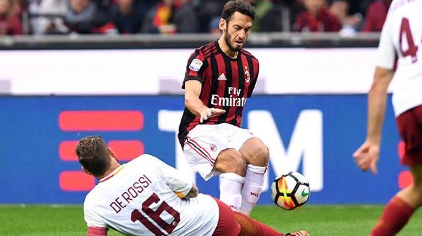 Hakan &Ccedil;alhanoğlu &Ccedil;in'den teklif aldığını a&ccedil;ıkladı