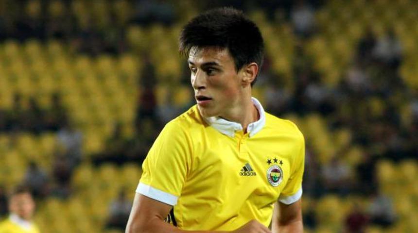 Eljif Elmas'tan Fenerbah&ccedil;e'ye yeni imza!