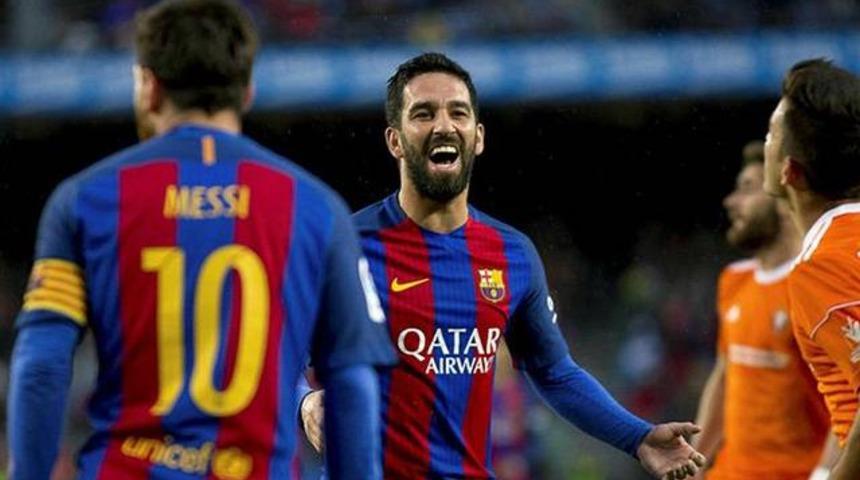 Arda Turan sakatlığını atlattı ve antremanlara katılacak duruma geldi