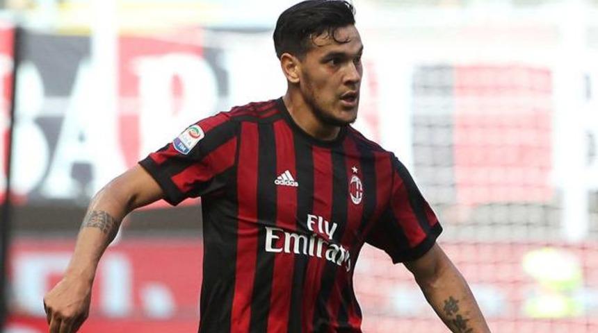 Fenerbah&ccedil;e'de g&uuml;ndem yine Gustavo Gomez