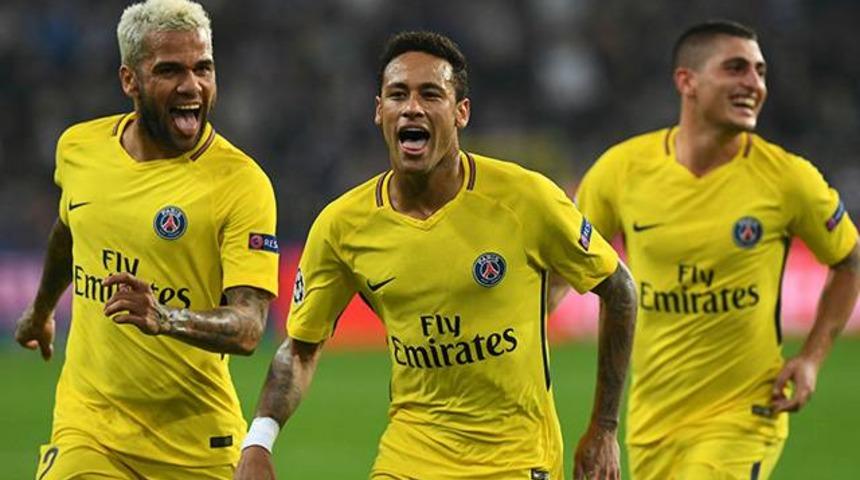 Neymar'a &uuml;lkesi Brezilya'da vergi cezası