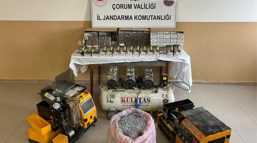 Alaca’da kaçak sigara imalathanesine jandarma baskını