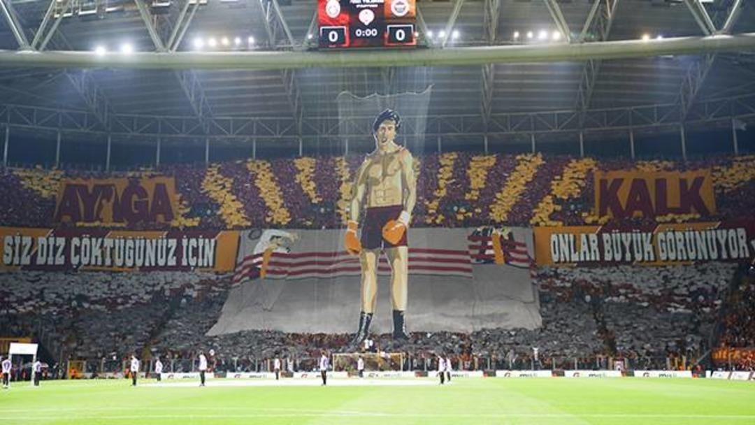 Galatasaray'dan derbiye &ouml;zel 'Rocky' koreografisi