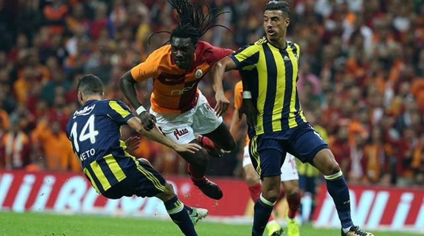 Gomis derbiden sonra C&uuml;neyt &Ccedil;akır'ın yanına gittiğini s&ouml;yledi