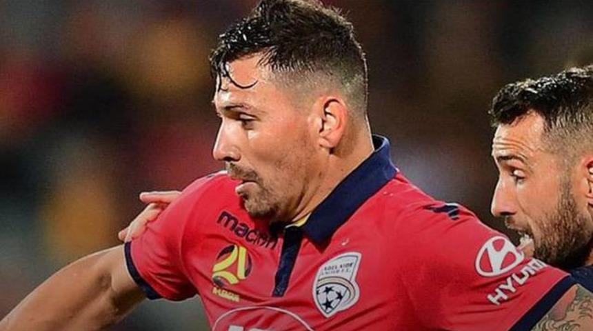 Ersan G&uuml;l&uuml;m'&uuml;n akciğeri delindi