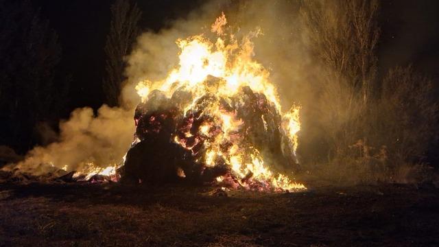 Hakkari Yüksekova’da ot yangını