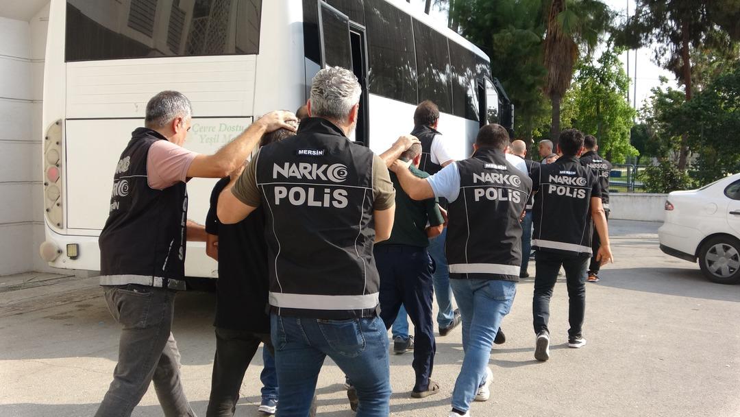 MİT destekli dev operasyon! Sürpriz yumurtalardan çıktı: 6 şüpheli tutuklandı! 3