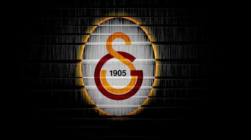 Galatasaray'da g&uuml;ndem Maksimovic ve Lapadula