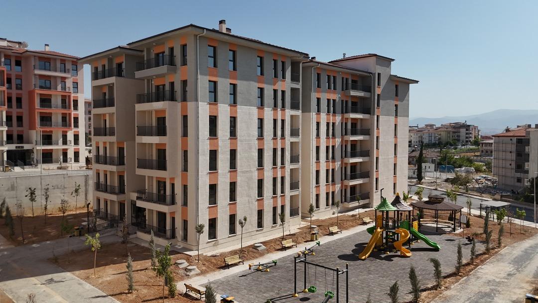 Anahtarlar teslim edilecek! Bakan Kurum duyurdu:  Asrın inşasında 300 bin yuva tamam  3