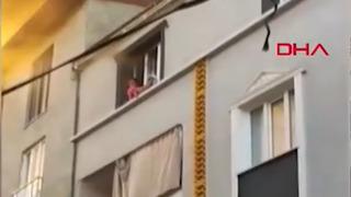 Yer Bursa! Önce çocuğunu sonra kendini aşağıya attı...