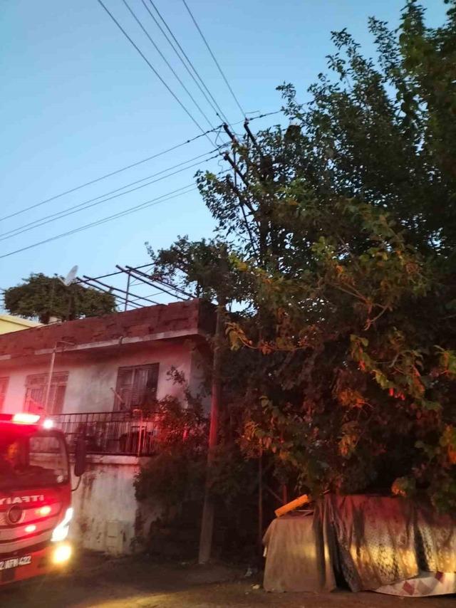 Ev yangını paniğe neden oldu 1