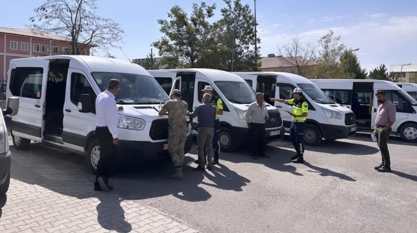 Patnos’ta servis araçlarına sıkı denetim